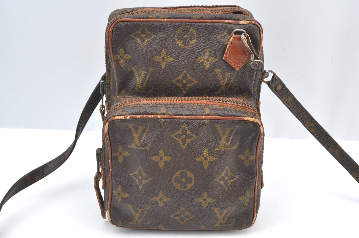 Authentic Louis Vuitton Monogram Amazone Shoulder Cross Body Bag Old Model K8018