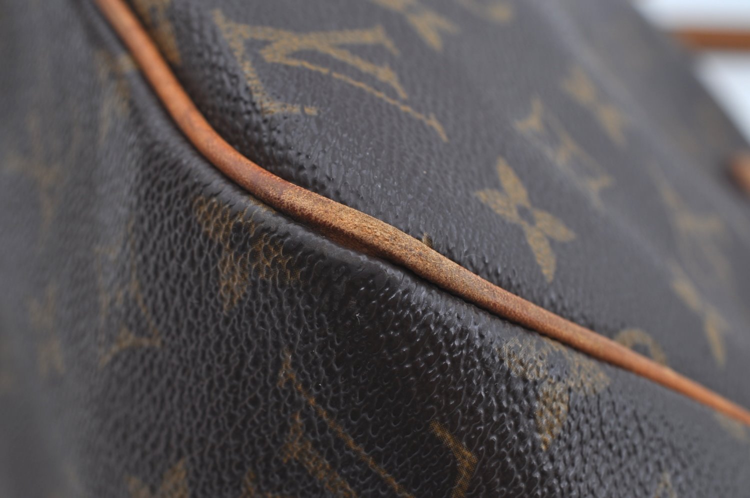 Authentic Louis Vuitton Monogram Batignolles Horizontal Tote Bag M51154 LV K8022