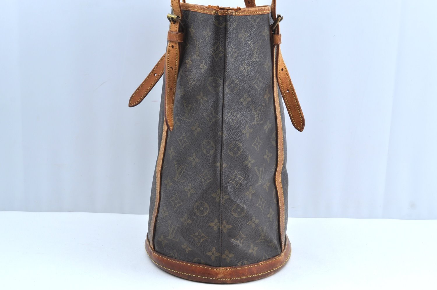 Authentic Louis Vuitton Monogram Bucket GM Shoulder Tote Bag Old Model LV K8025