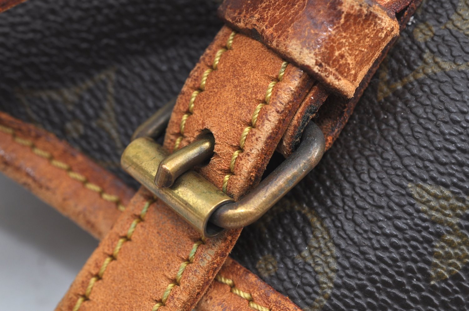 Authentic Louis Vuitton Monogram Bucket GM Shoulder Tote Bag Old Model LV K8025