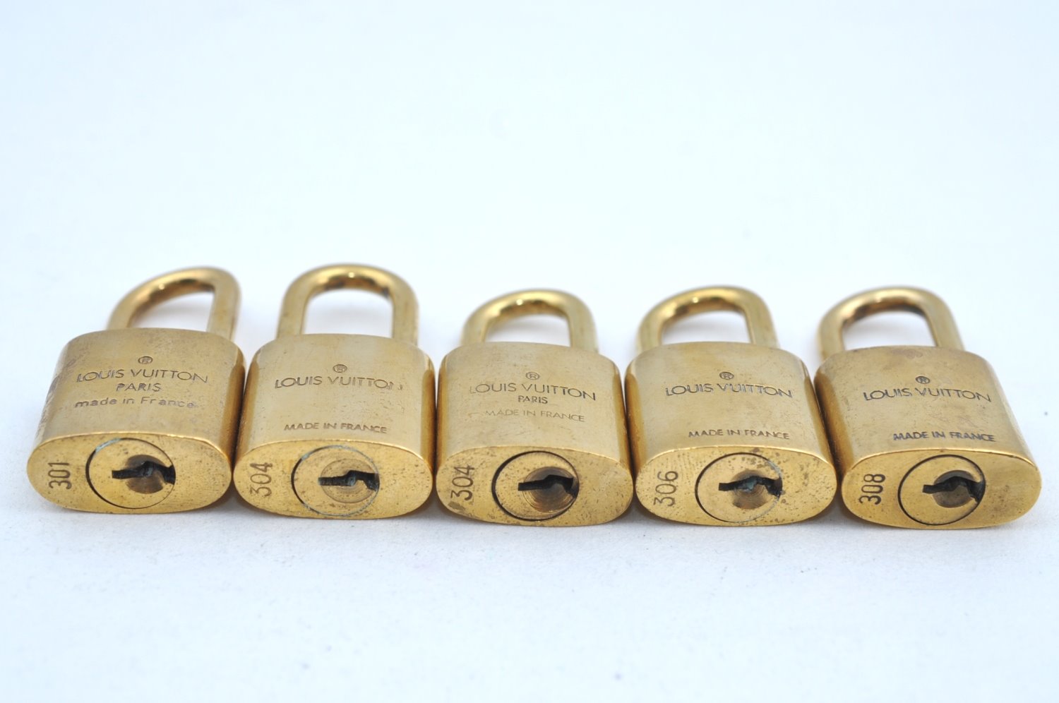 Authentic Louis Vuitton Padlock Gold 10Set LV K8040