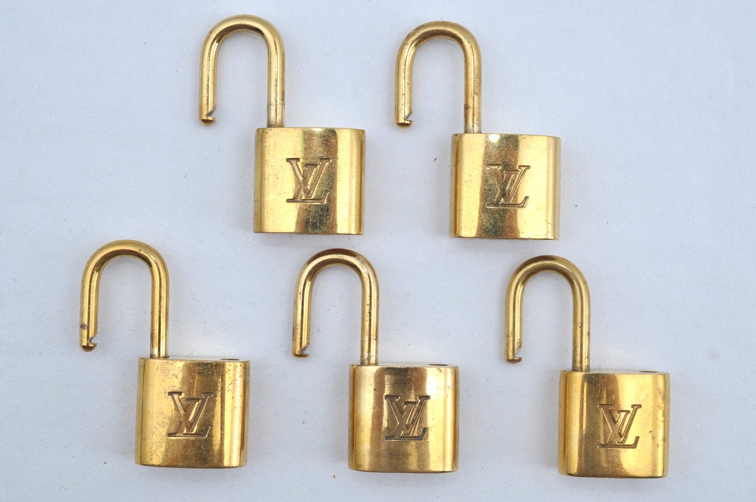 Authentic Louis Vuitton Padlock Gold 10Set LV K8040