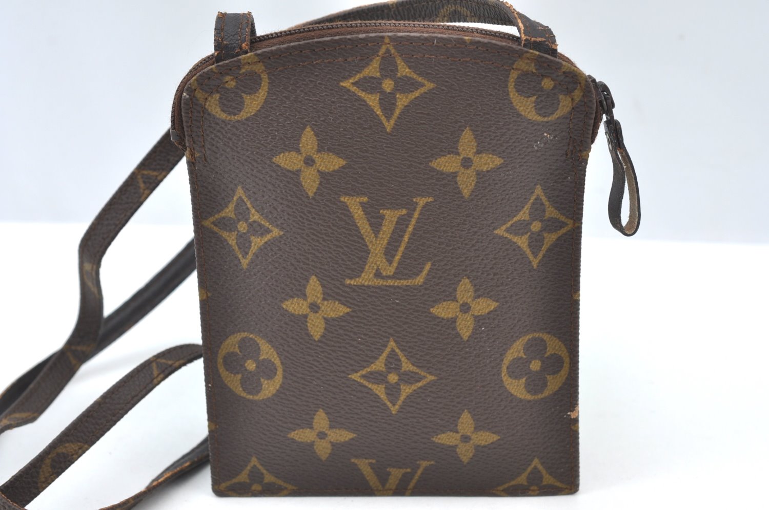 Authentic Louis Vuitton Monogram Pochette Secret Shoulder Bag Old Model K8054