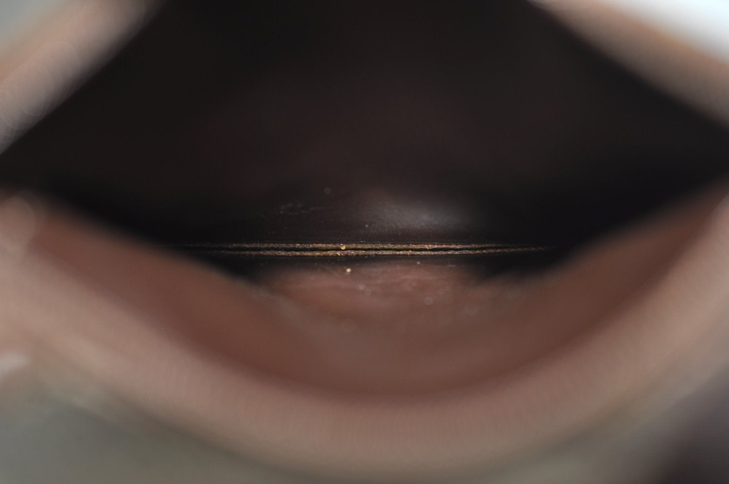 Authentic Louis Vuitton Monogram Pochette Secret Shoulder Bag Old Model K8054