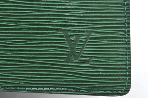 Authentic Louis Vuitton Epi Trousse Crete Clutch Bag Green M48407 LV K8064