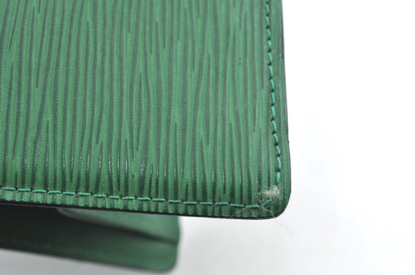 Authentic Louis Vuitton Epi Trousse Crete Clutch Bag Green M48407 LV K8064