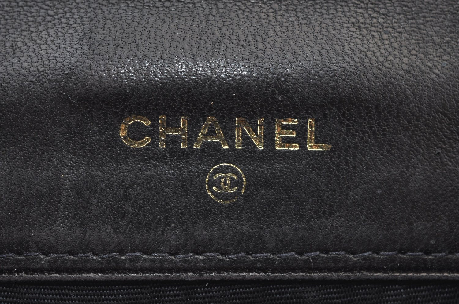 Authentic CHANEL Lamb Skin Vintage CC Logo Bifold Wallet Purse Black K8065