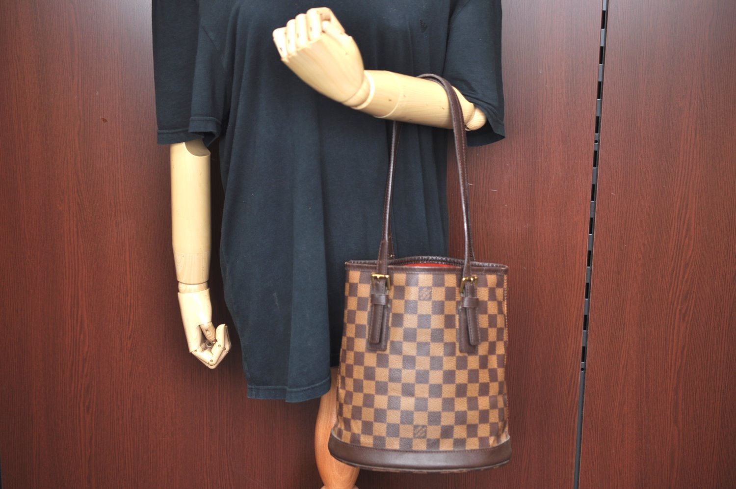 Authentic Louis Vuitton Damier Marais Bucket Shoulder Tote Bag N42240 LV K8072