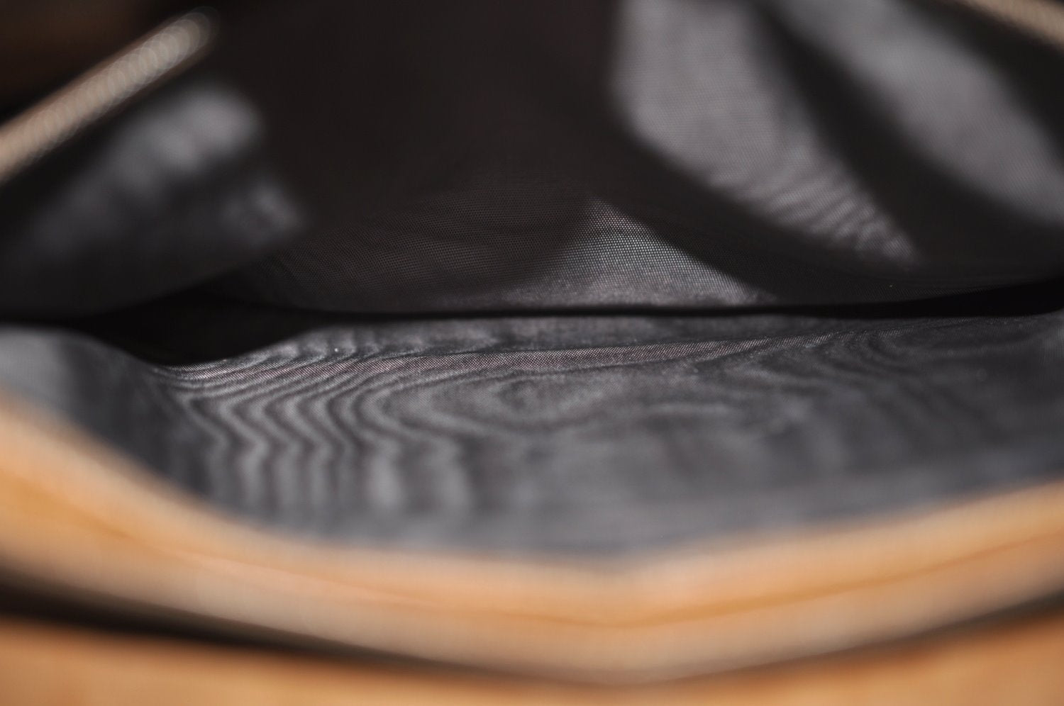 Authentic GUCCI Micro GG Canvas Leather Shoulder Cross Body Bag Brown K8155