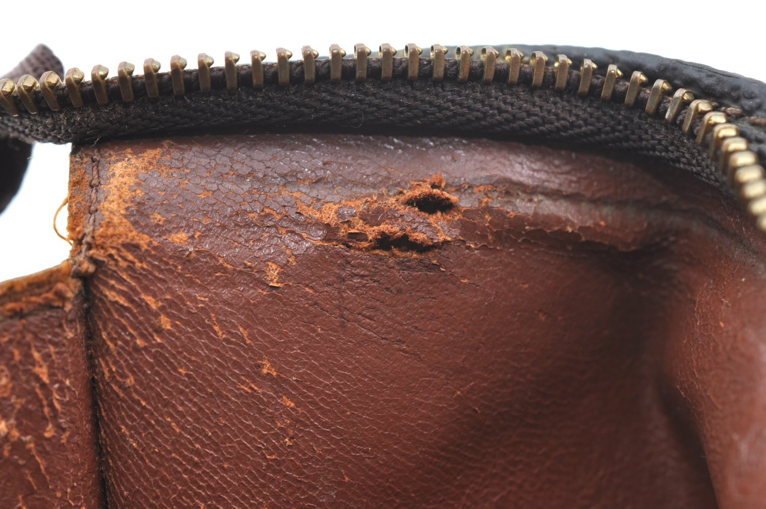 Auth Louis Vuitton Monogram Poche Toilette 26 Pouch Old Model LV Junk K8161