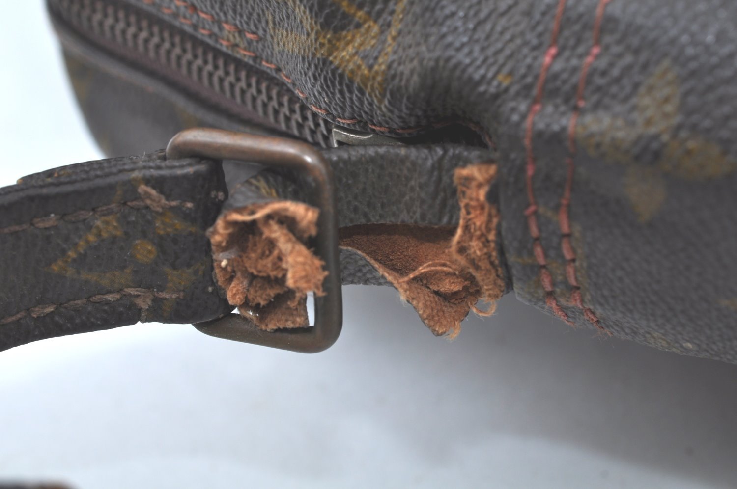 Authentic Louis Vuitton Monogram Marceau Shoulder Cross Bag M40264 LV Junk K8163