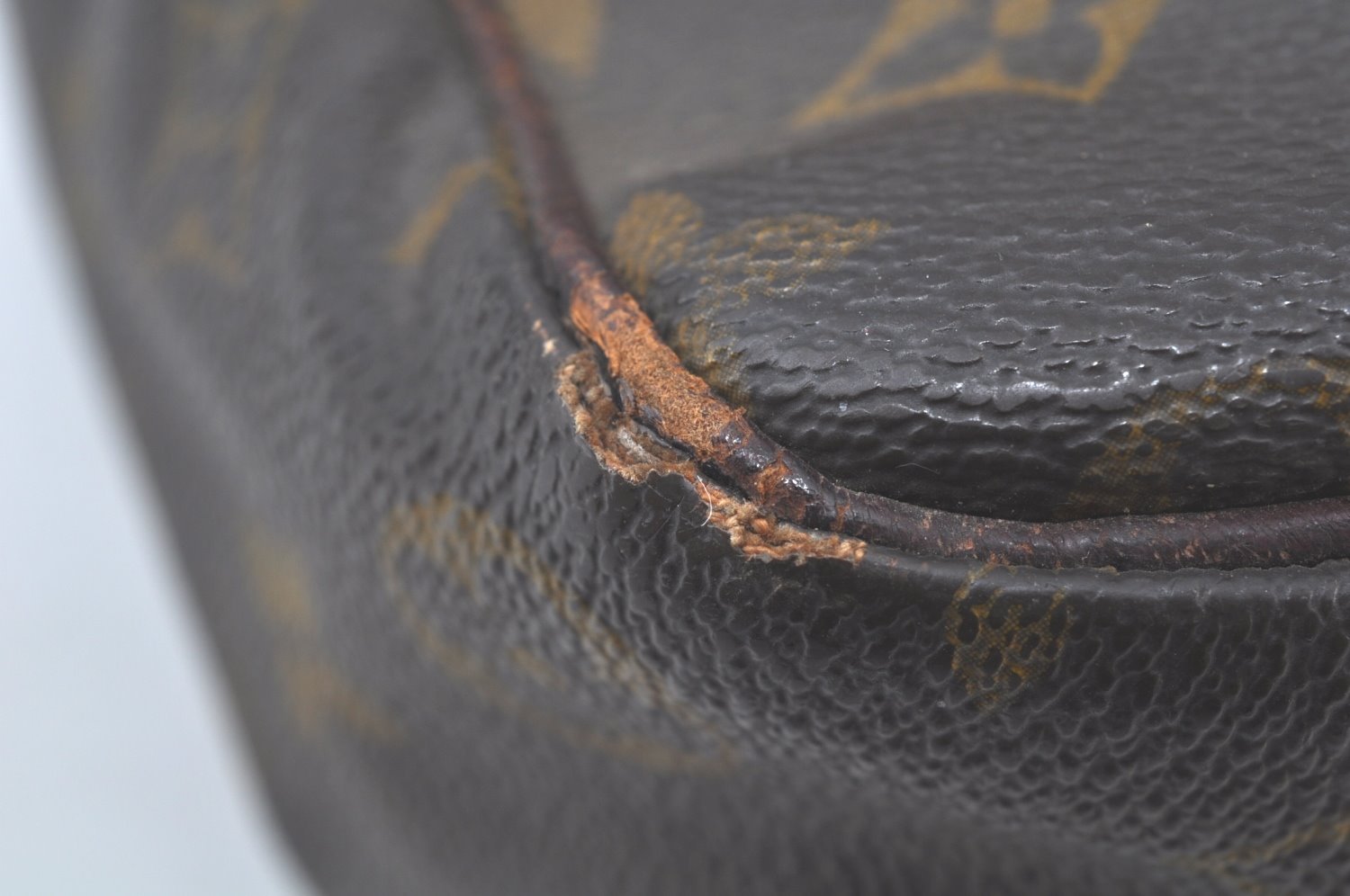 Authentic Louis Vuitton Monogram Marceau Shoulder Cross Bag M40264 LV Junk K8163