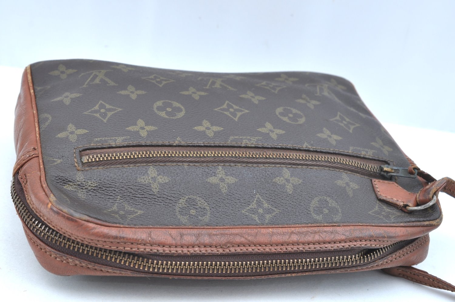 Authentic Louis Vuitton Monogram Pochette Sport Clutch Bag Old Model Junk K8167