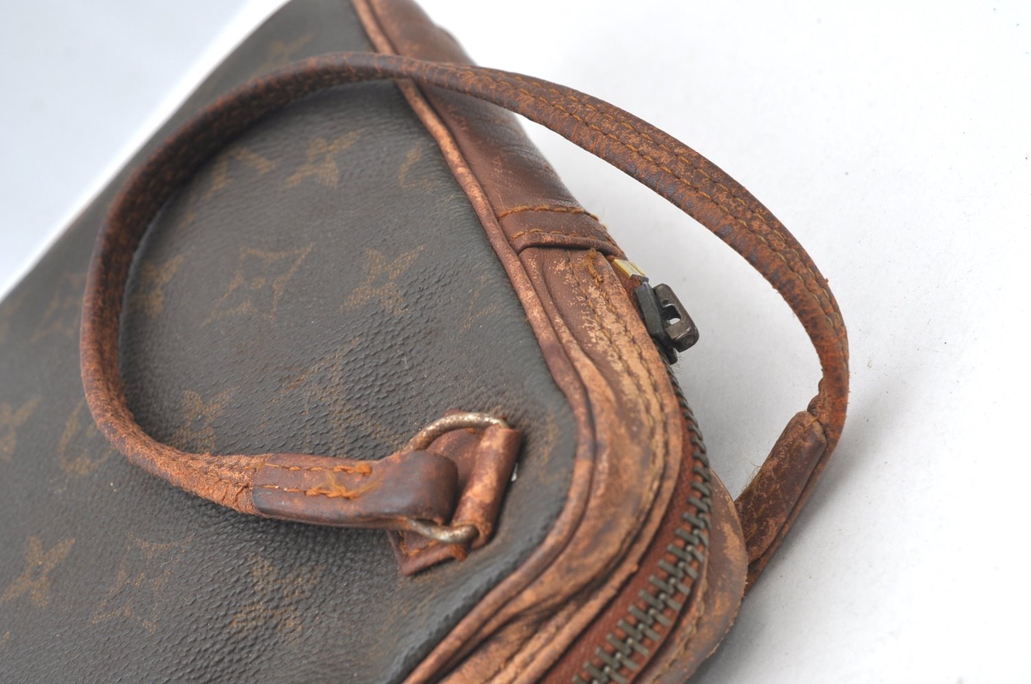 Auth Louis Vuitton Monogram Pochette Sport Clutch Hand Bag Old Model Junk K8168