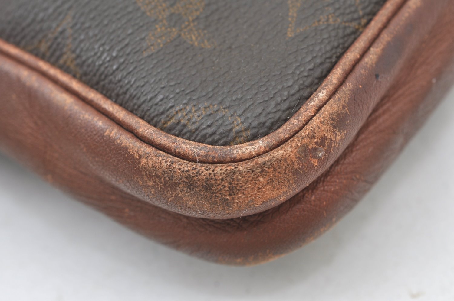 Auth Louis Vuitton Monogram Pochette Sport Clutch Hand Bag Old Model Junk K8168