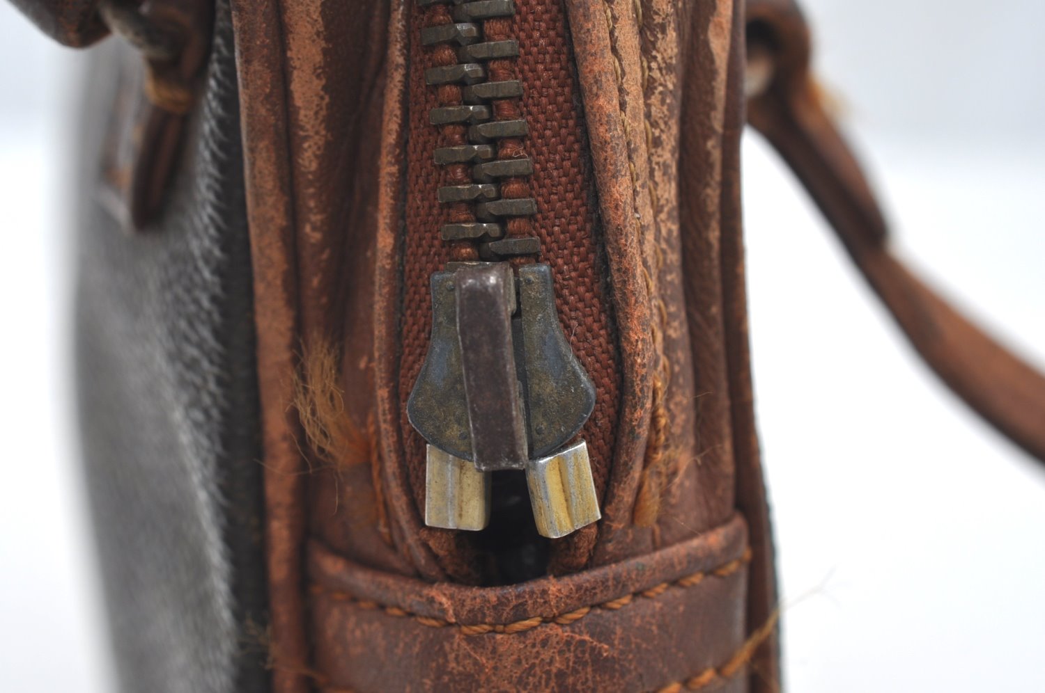 Auth Louis Vuitton Monogram Pochette Sport Clutch Hand Bag Old Model Junk K8168