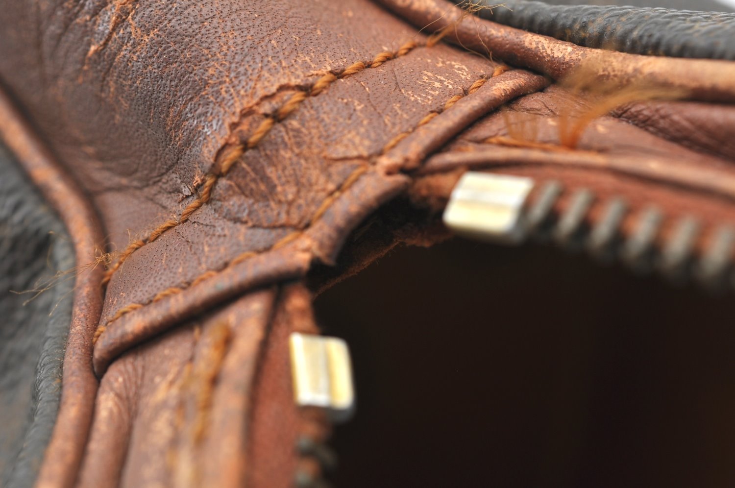 Auth Louis Vuitton Monogram Pochette Sport Clutch Hand Bag Old Model Junk K8168