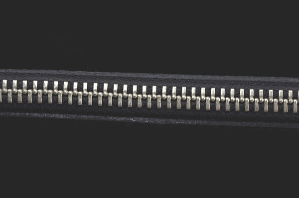 Auth Louis Vuitton Taiga Lozan 2Way Business Hand Bag Black M30052 LV Junk K8169