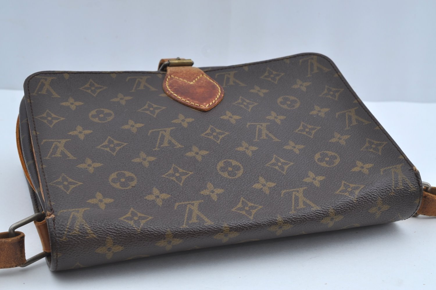 Authentic Louis Vuitton Monogram Cartouchiere GM Shoulder Bag Old Model K8175