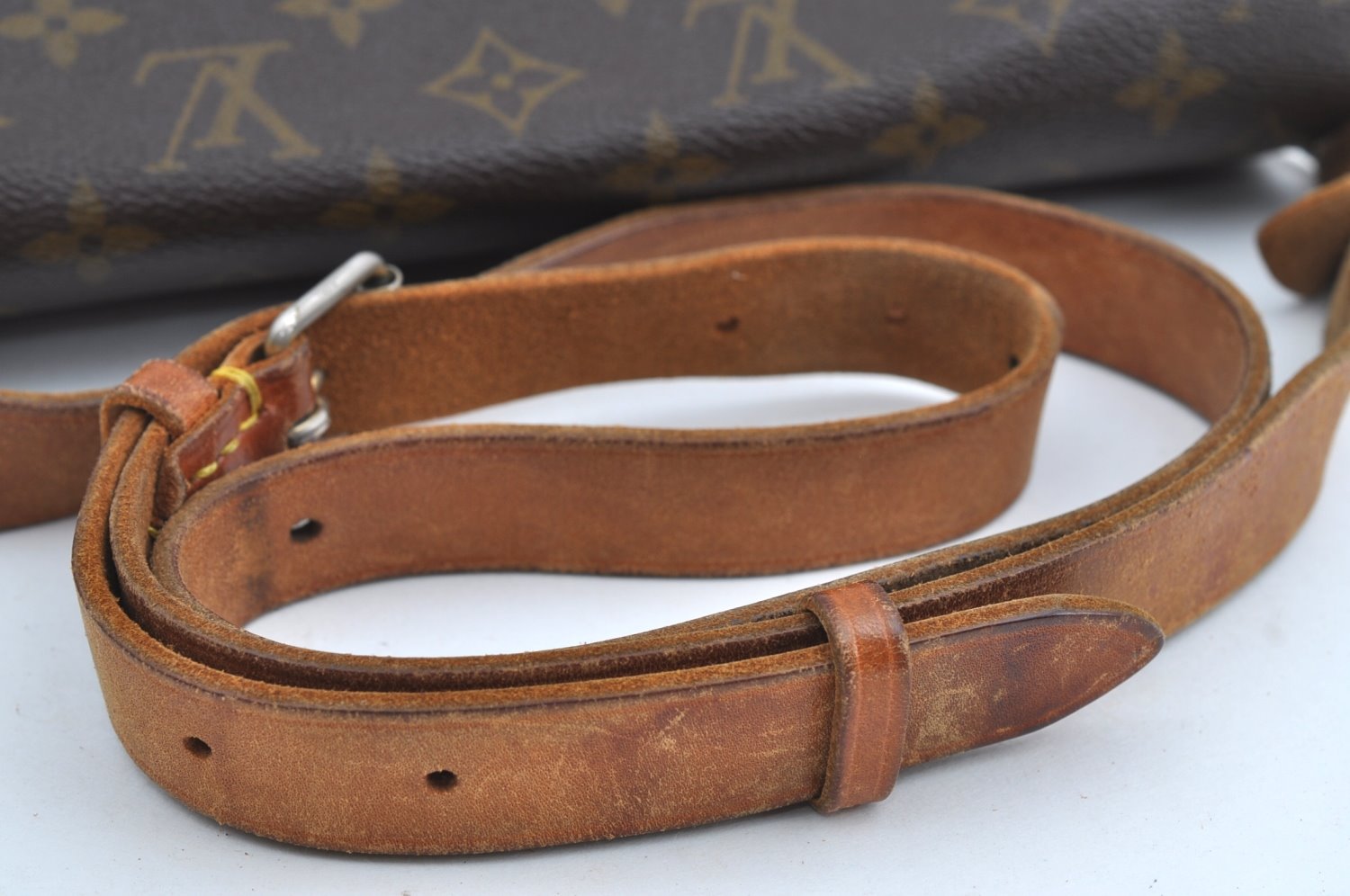 Authentic Louis Vuitton Monogram Cartouchiere GM Shoulder Bag Old Model K8175