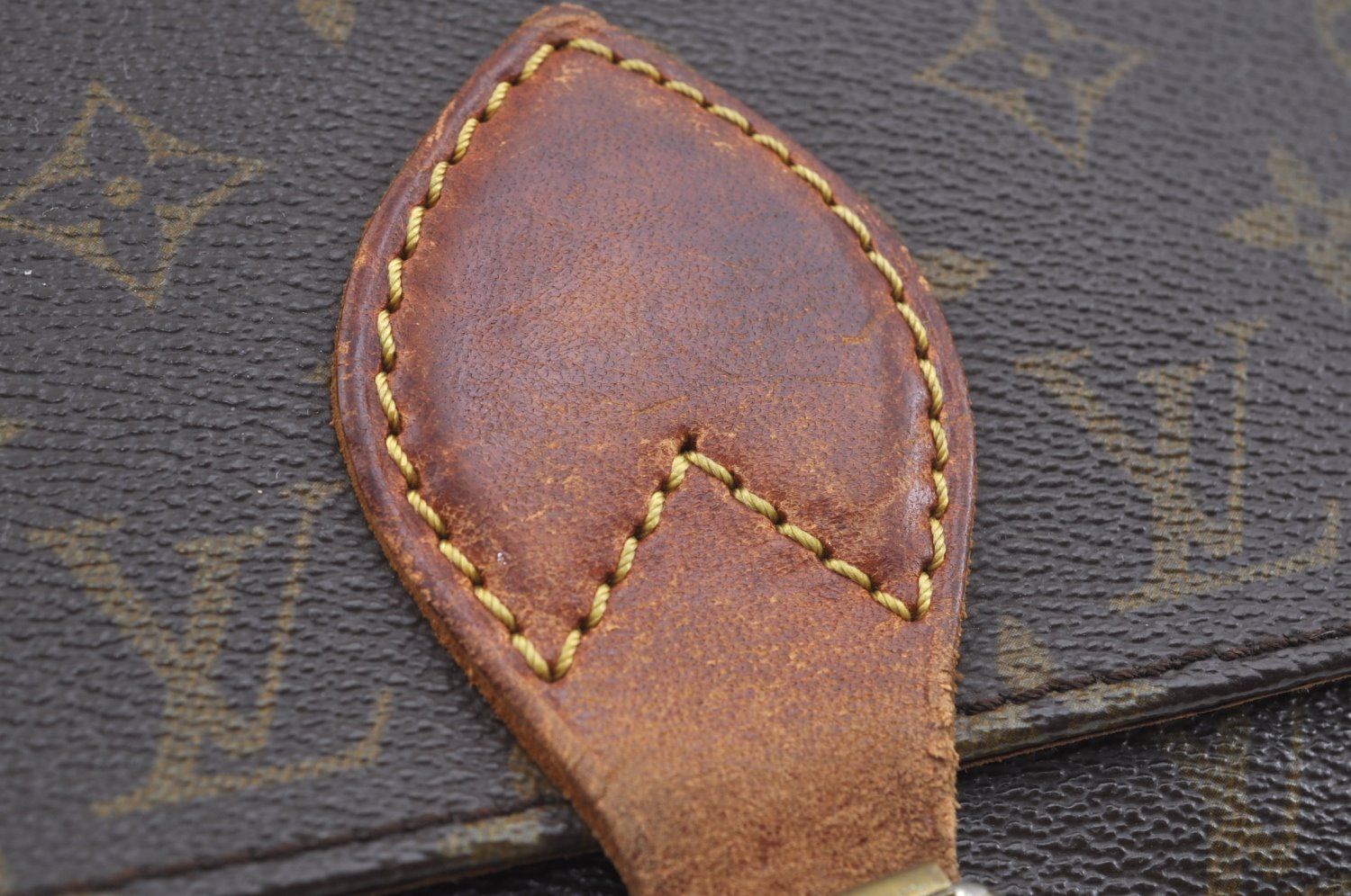 Authentic Louis Vuitton Monogram Cartouchiere GM Shoulder Bag Old Model K8175