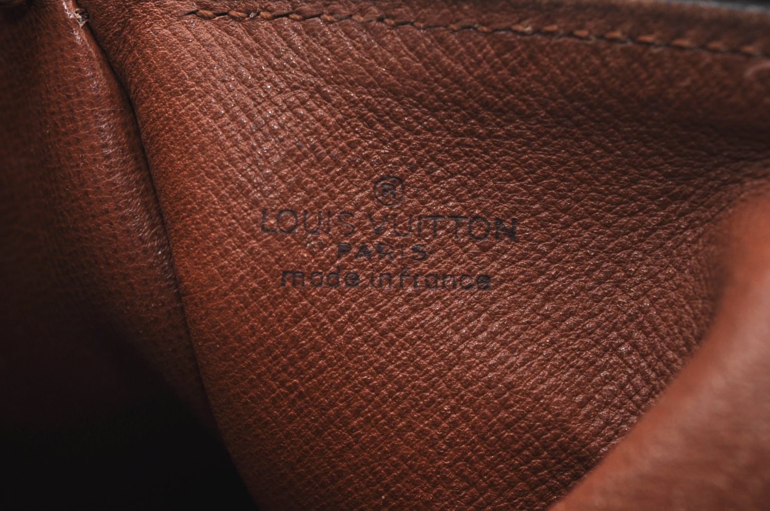 Authentic Louis Vuitton Monogram Papillon 30 Hand Bag Old Model LV K8193