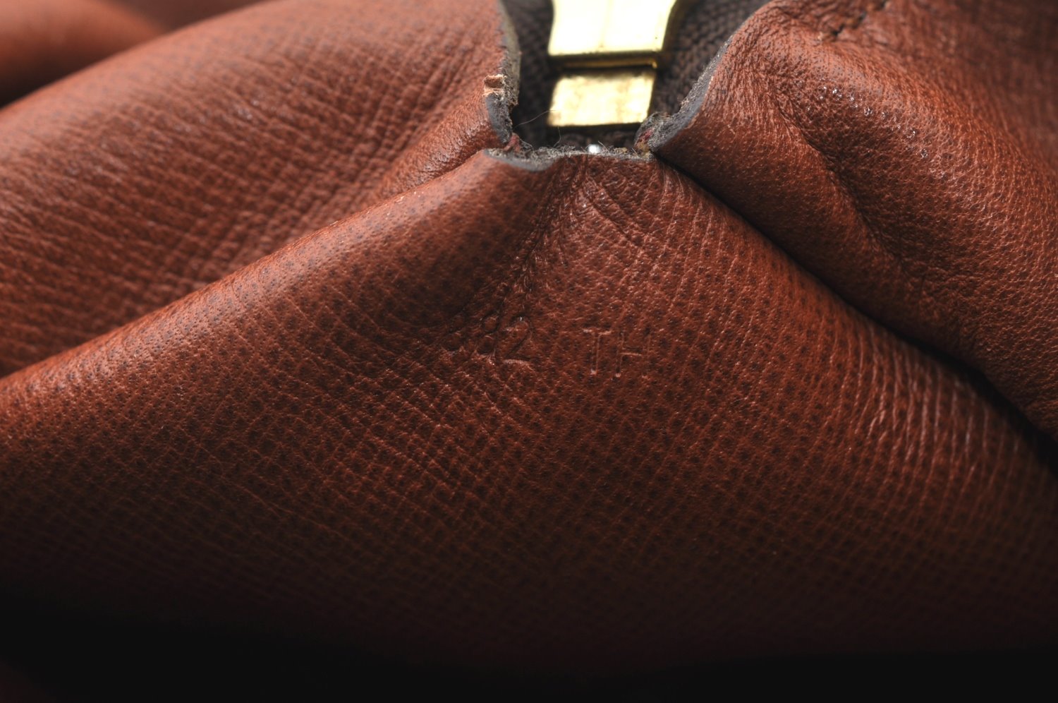 Authentic Louis Vuitton Monogram Papillon 30 Hand Bag Old Model LV K8193