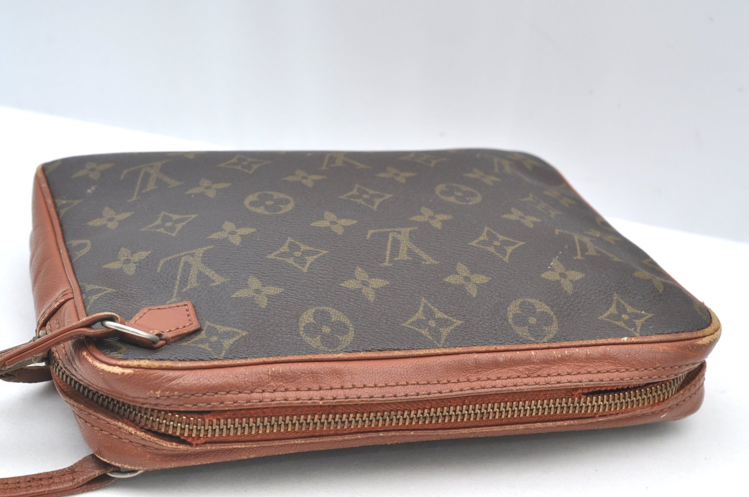 Authentic Louis Vuitton Monogram Pochette Sport Clutch Hand Bag Old Model K8200