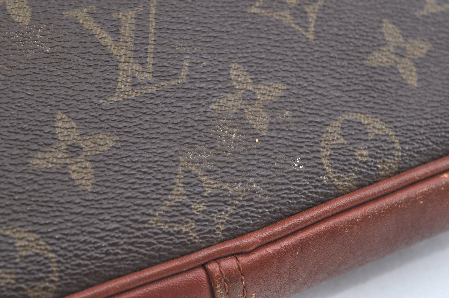 Authentic Louis Vuitton Monogram Pochette Sport Clutch Bag Old Model Junk K8201