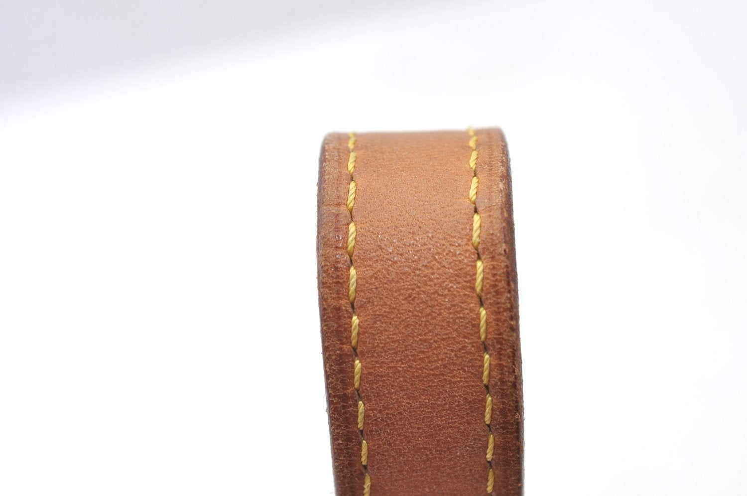 Authentic Louis Vuitton Leather Shoulder Strap For Bucket GM 31.9