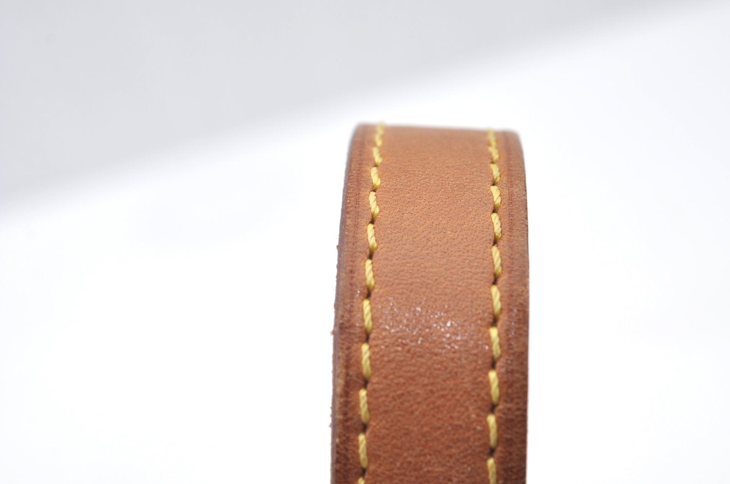 Authentic Louis Vuitton Leather Shoulder Strap For Bucket GM 31.9