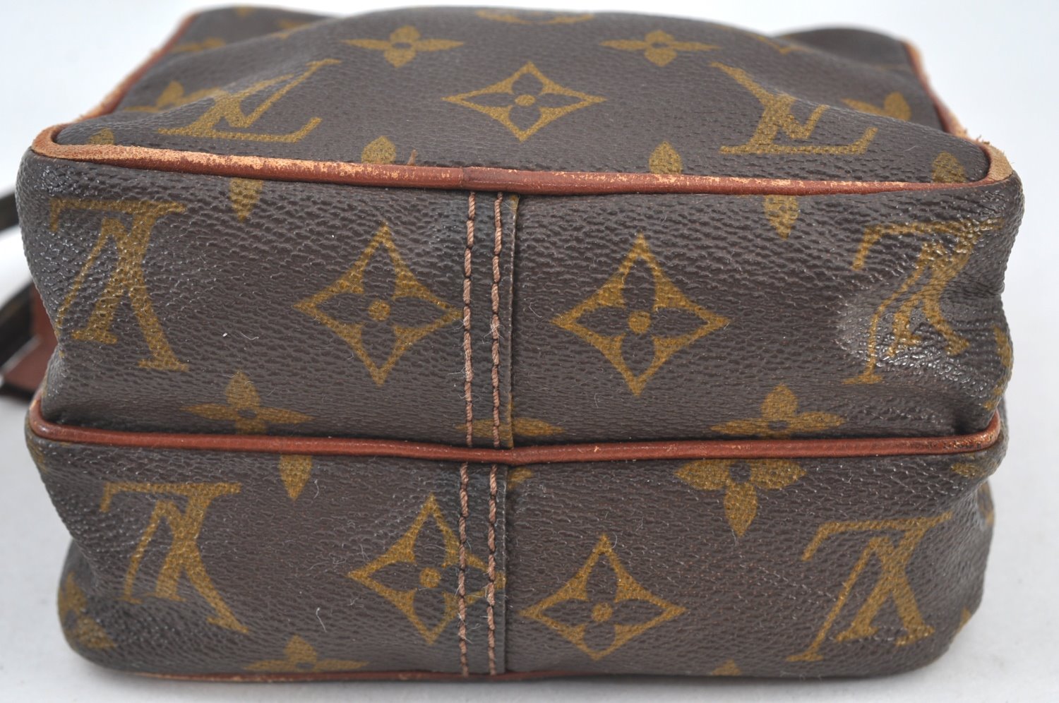 Authentic Louis Vuitton Monogram Amazone Shoulder Cross Bag Old Model Junk K8210