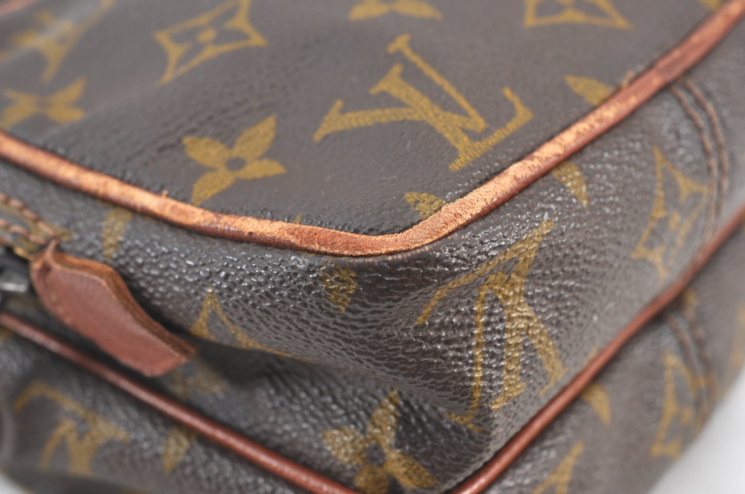 Authentic Louis Vuitton Monogram Amazone Shoulder Cross Bag Old Model Junk K8210