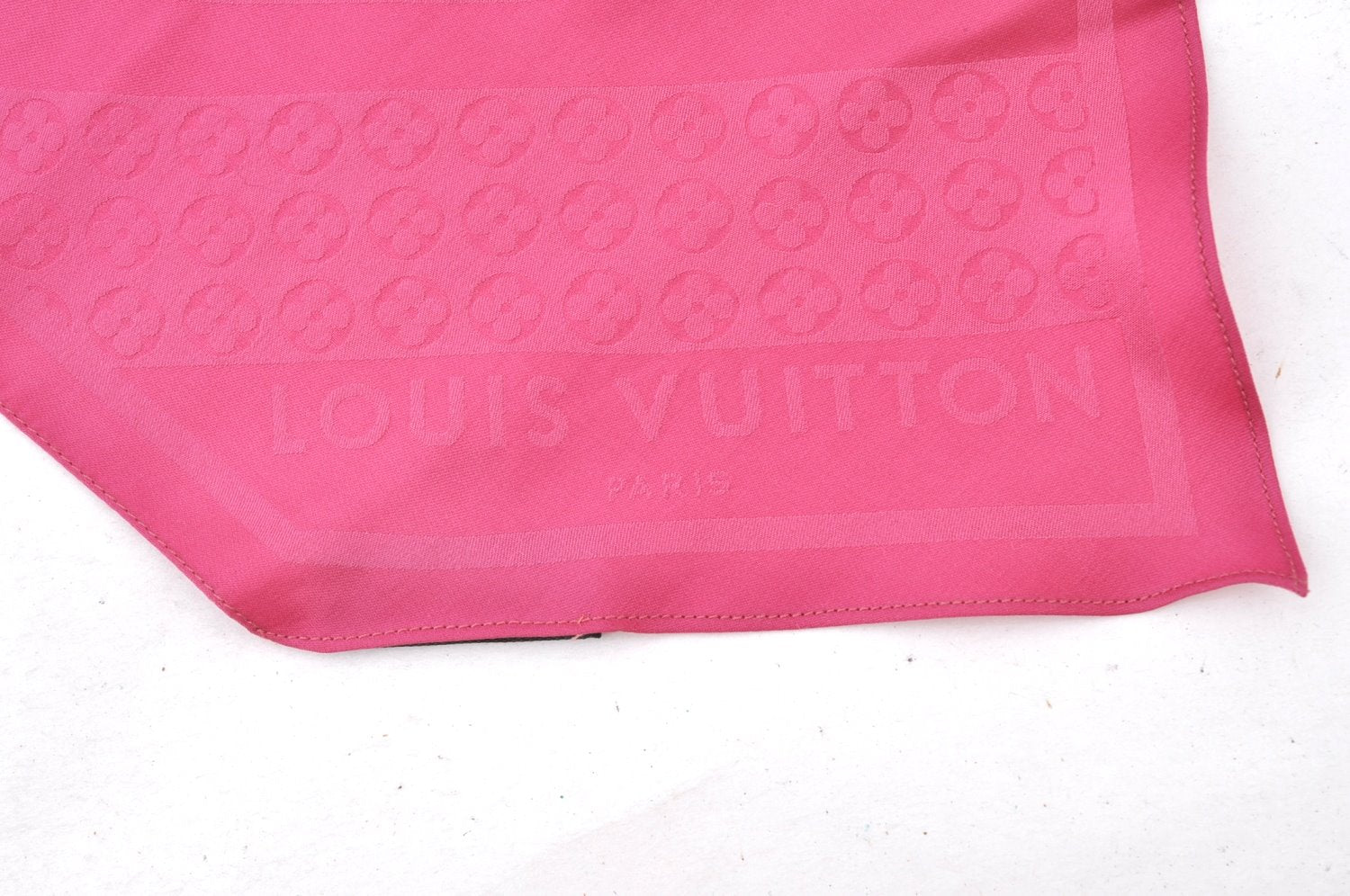 Authentic Louis Vuitton Monogram Flower Pattern Stole Scarf Silk Pink K8212