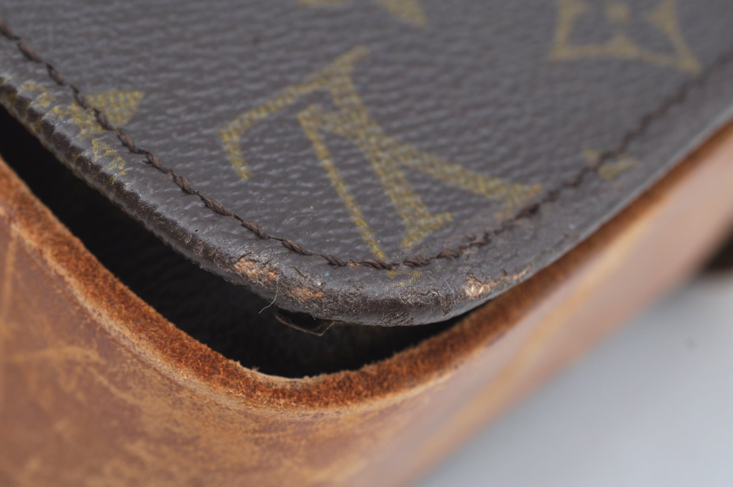 Authentic Louis Vuitton Monogram Cartouchiere GM Shoulder Bag Old Model LV K8217