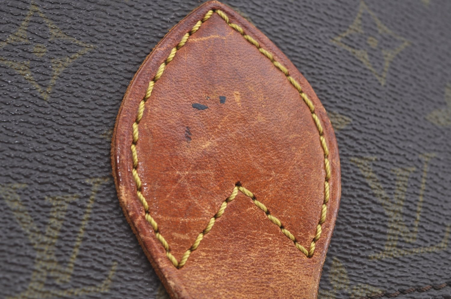 Authentic Louis Vuitton Monogram Cartouchiere GM Shoulder Bag Old Model LV K8217