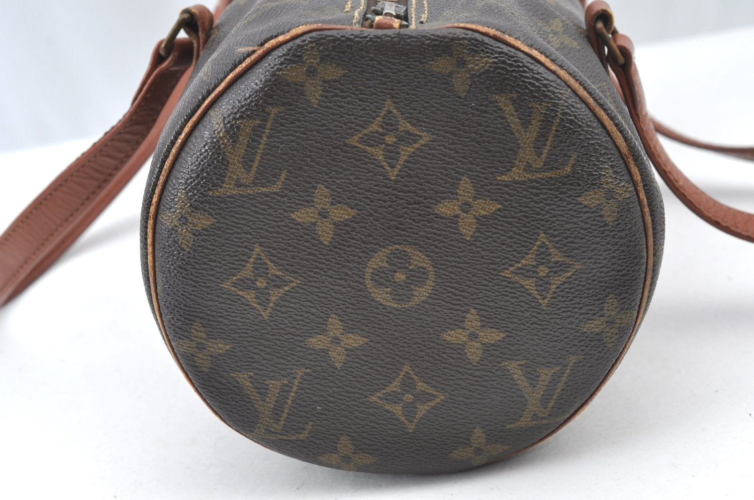 Authentic Louis Vuitton Monogram Papillon 30 Hand Bag Old Model LV K8220