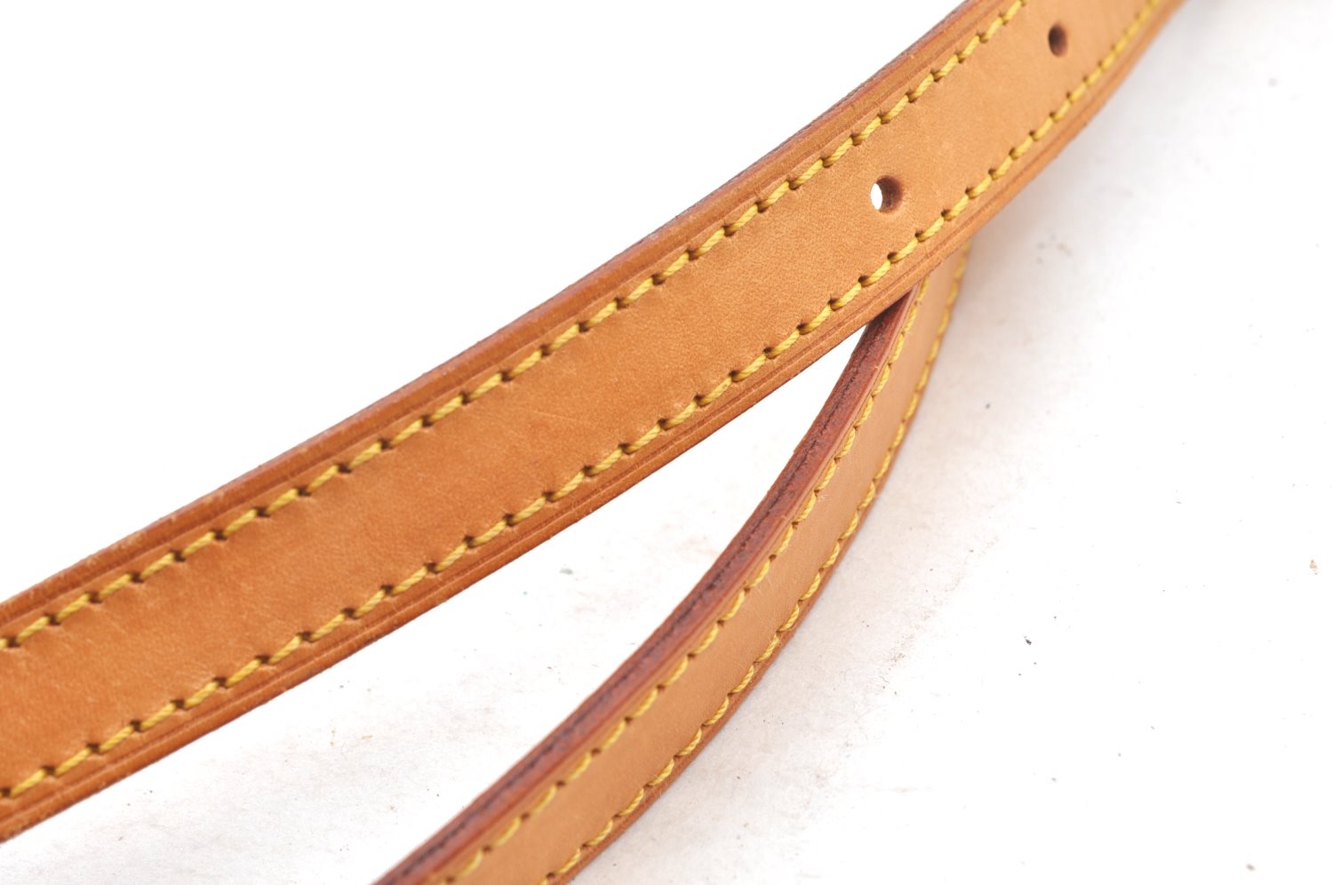 Authentic Louis Vuitton Leather Shoulder Strap For Bucket GM 31.9