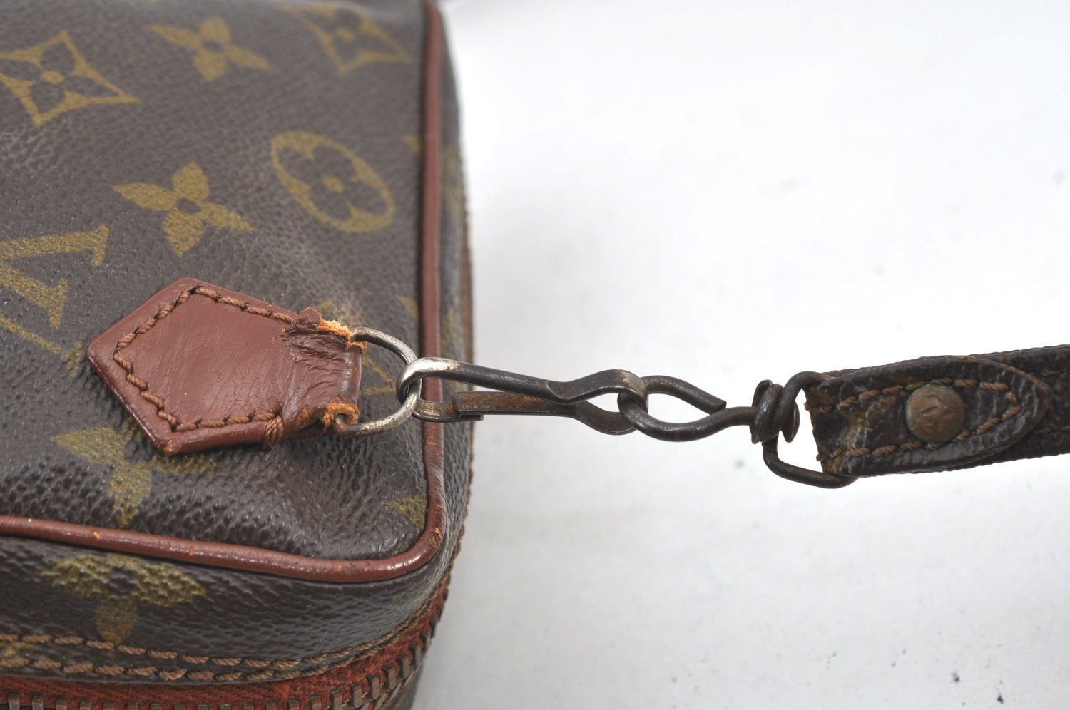 Authentic Louis Vuitton Monogram Mini Amazone Shoulder Cross Bag Old Model K8236