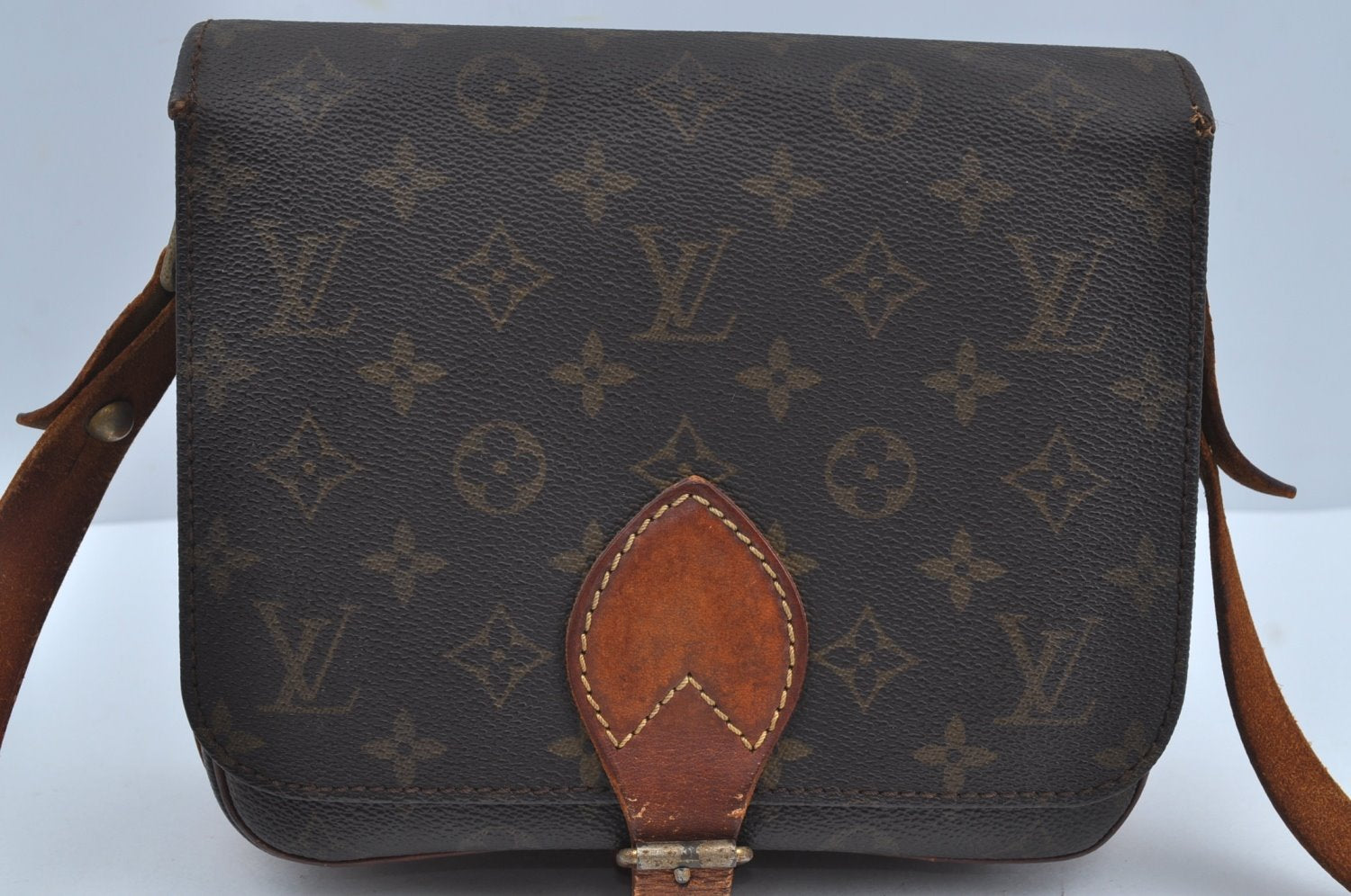Authentic Louis Vuitton Monogram Cartouchiere MM Shoulder Bag Old Model K8237