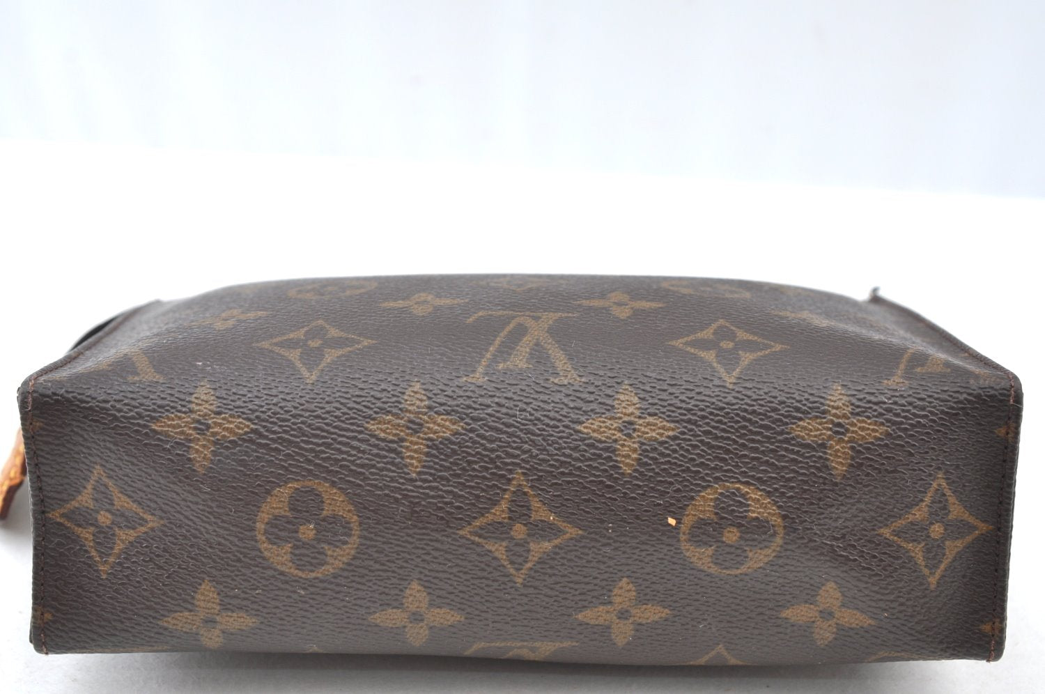 Authentic Louis Vuitton Monogram Poche Toilette 19 M47544 Cosmetics Pouch K8241