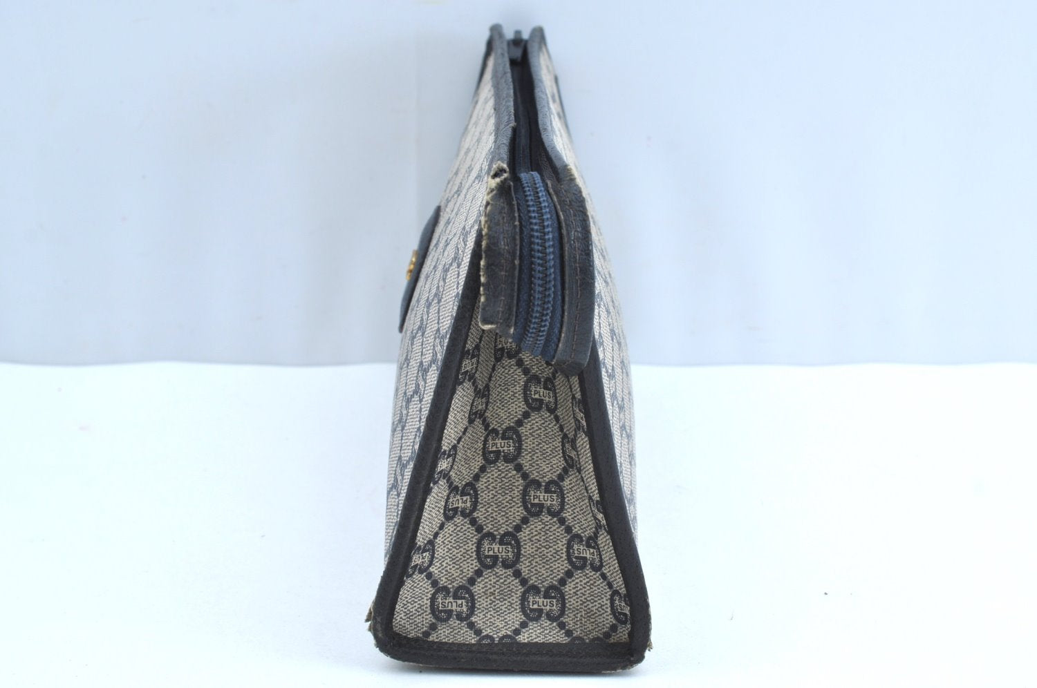 Authentic GUCCI GG Plus Vintage Clutch Hand Bag Purse PVC Leather Navy K8246