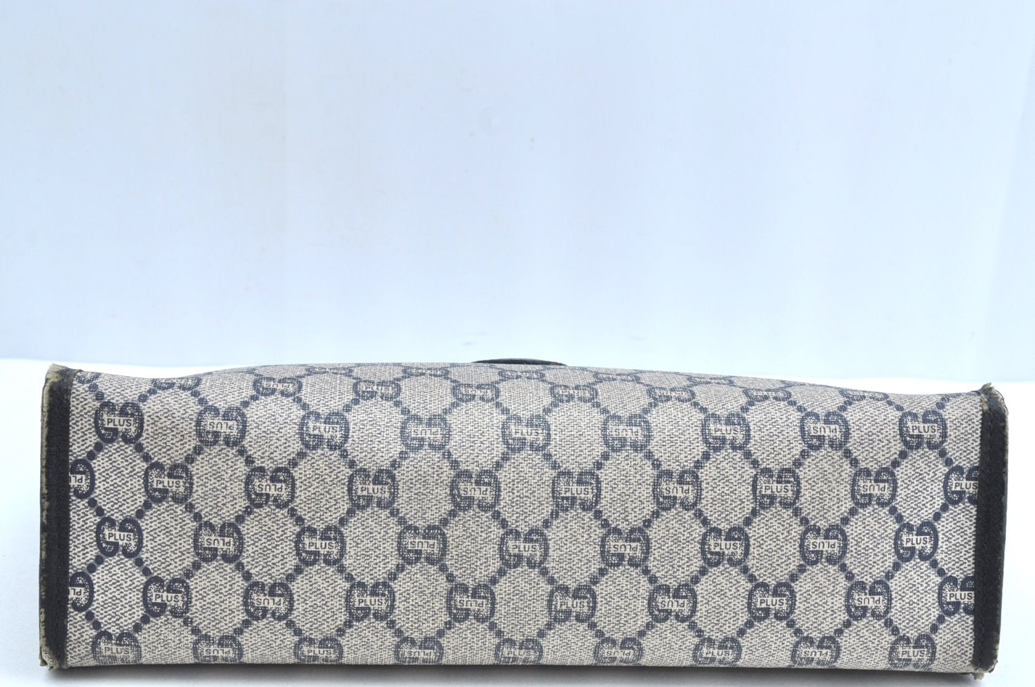 Authentic GUCCI GG Plus Vintage Clutch Hand Bag Purse PVC Leather Navy K8246