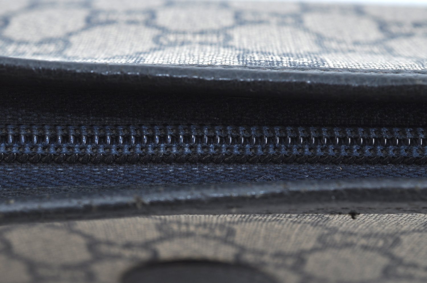 Authentic GUCCI GG Plus Vintage Clutch Hand Bag Purse PVC Leather Navy K8246