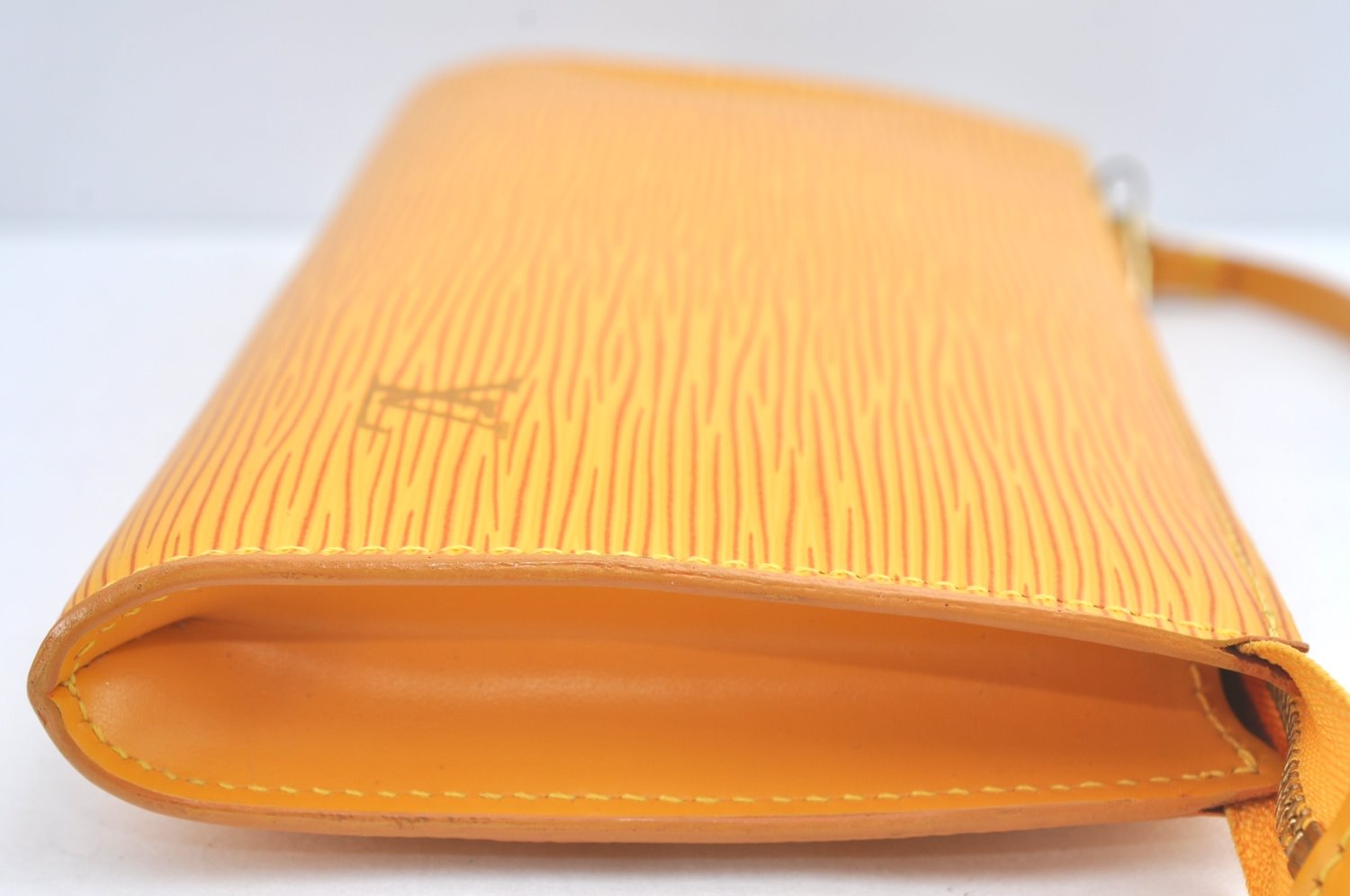 Authentic Louis Vuitton Epi Pochette Accessoires Pouch Yellow M52959 LV K8265