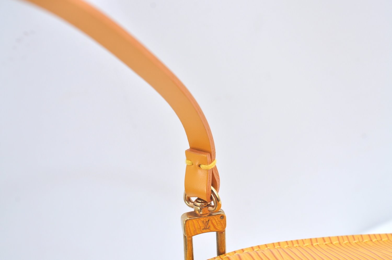 Authentic Louis Vuitton Epi Pochette Accessoires Pouch Yellow M52959 LV K8265