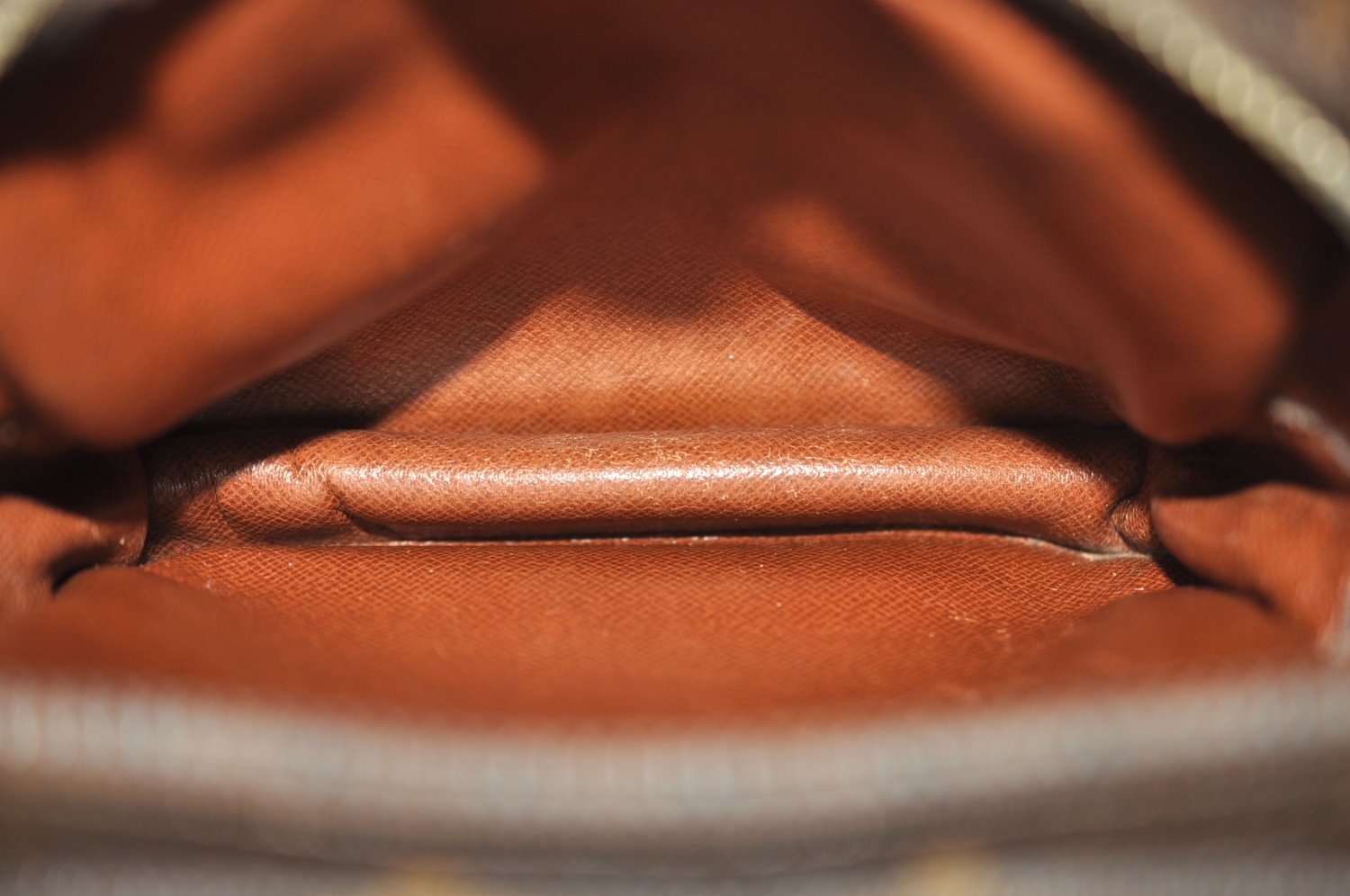 Authentic Louis Vuitton Monogram Amazone Shoulder Body Bag M45236 LV Junk K8300