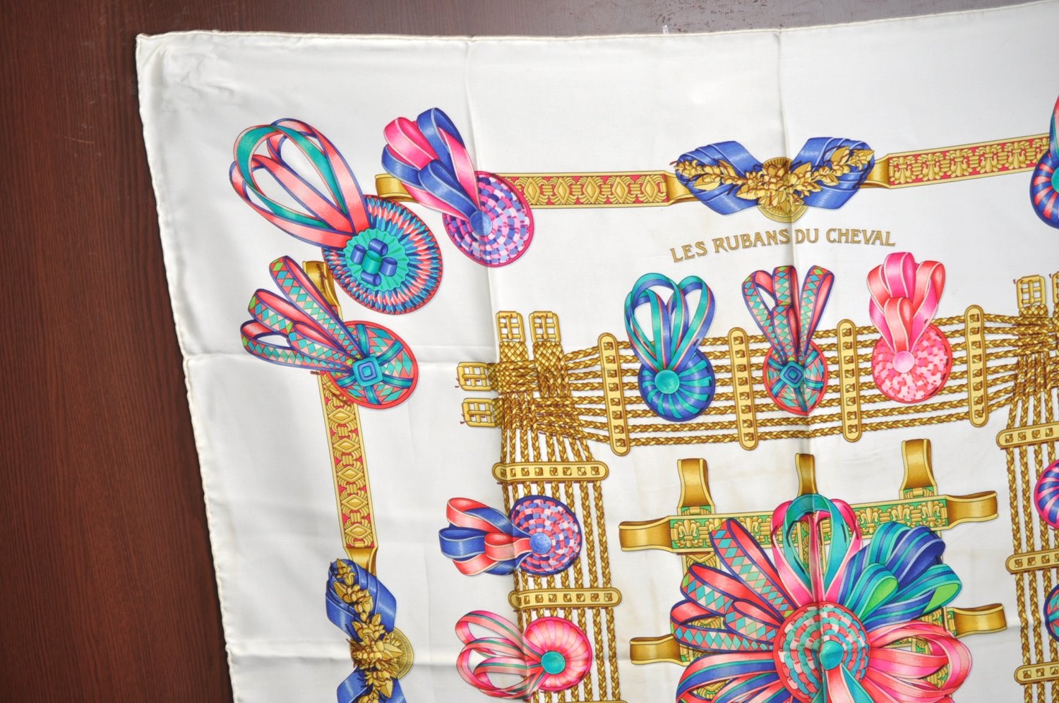 Authentic HERMES Carre 90 Scarf 