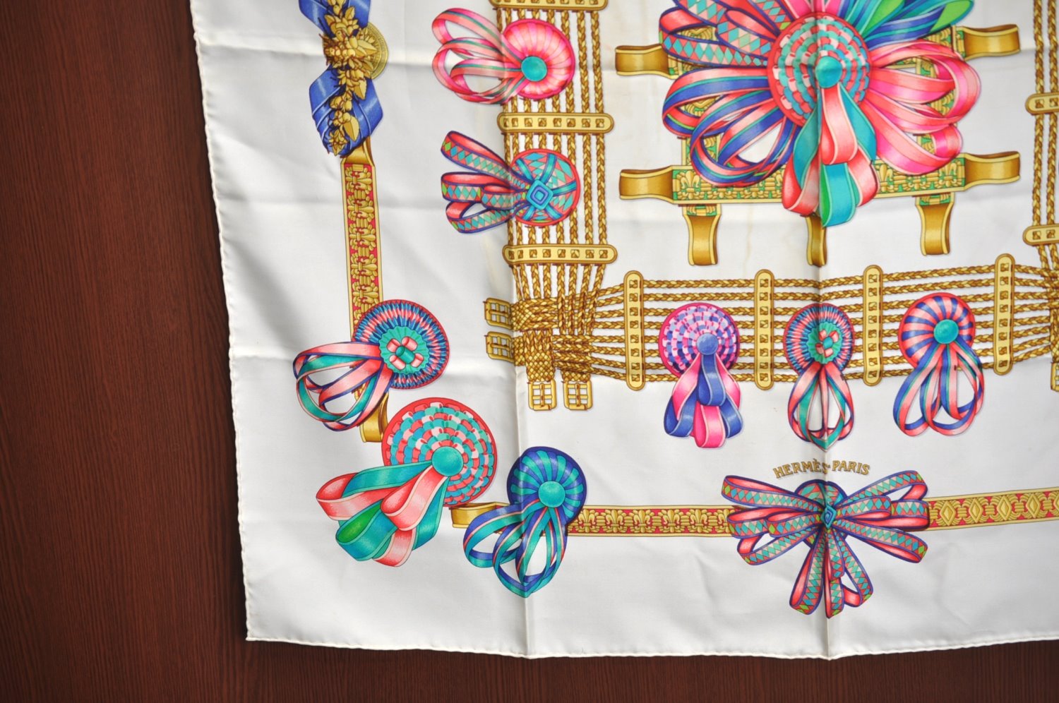 Authentic HERMES Carre 90 Scarf 