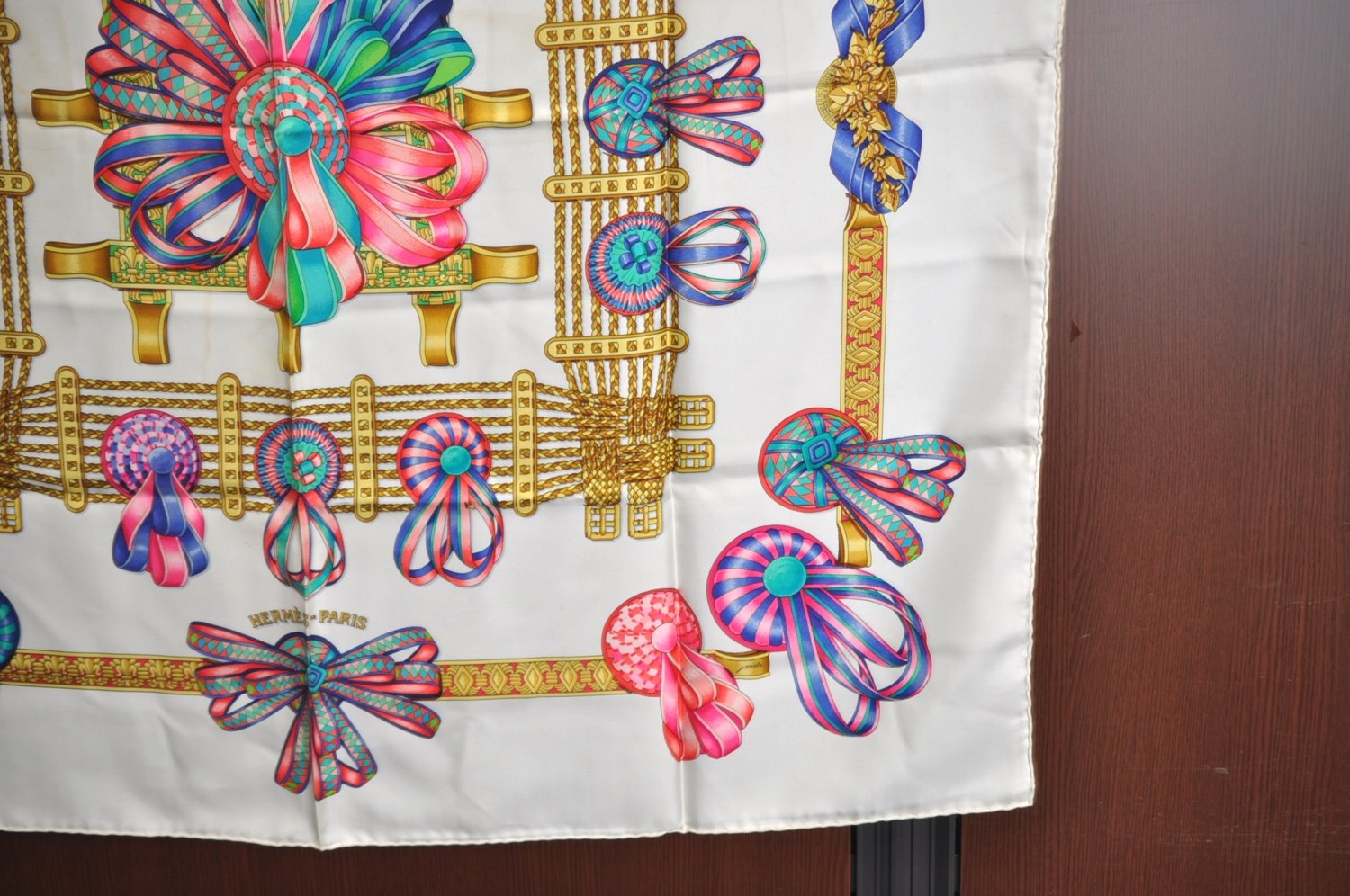 Authentic HERMES Carre 90 Scarf 